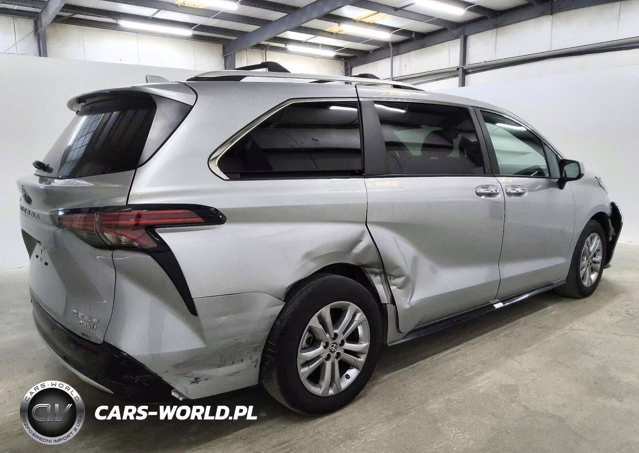 2024 Toyota Sienna Platinum 7-Passenger VIN:5TDESKFC3RS117952 - 3