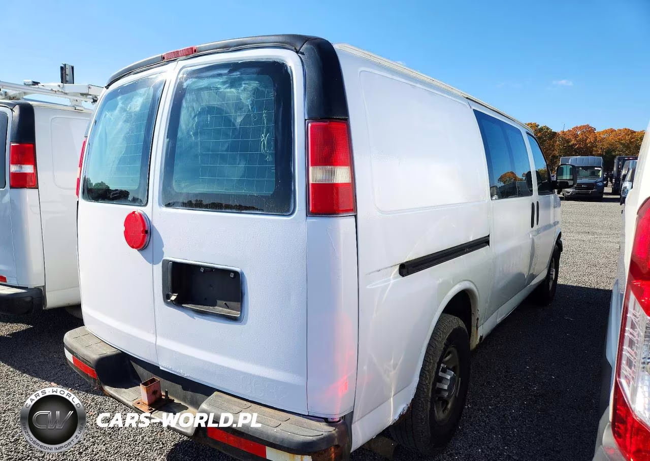 2013 Chevrolet Express G2500 VIN:1GCWGFCA6D1162163 - 3