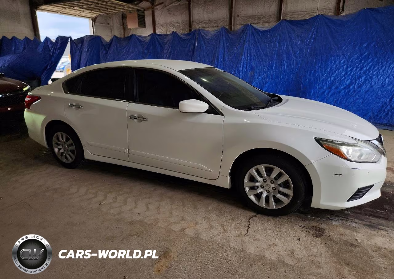 2016 Nissan Altima 2.5 S VIN:1N4AL3AP0GC143814 - 4