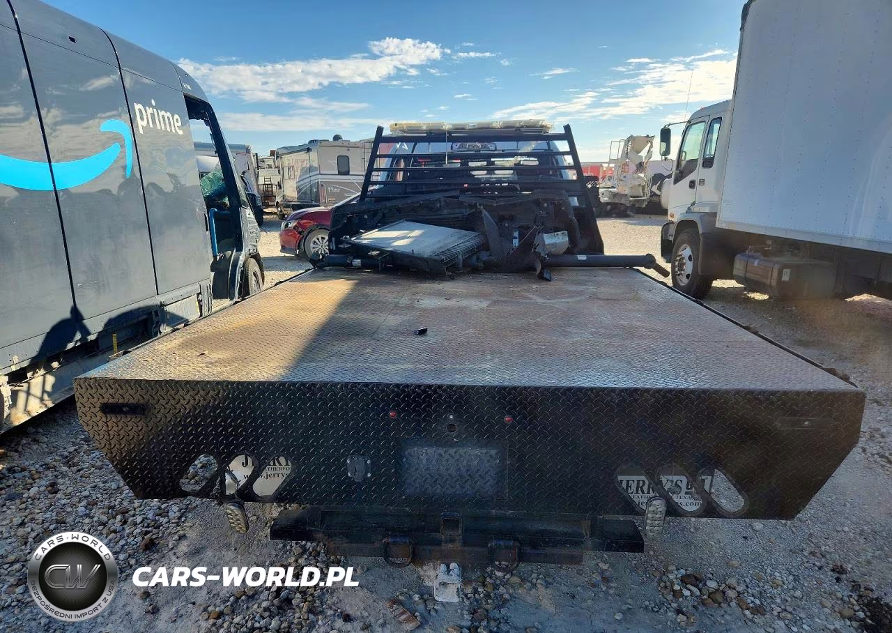 2022 Chevrolet Silverado C3500 VIN:1GB3WRE72NF218407 - 10