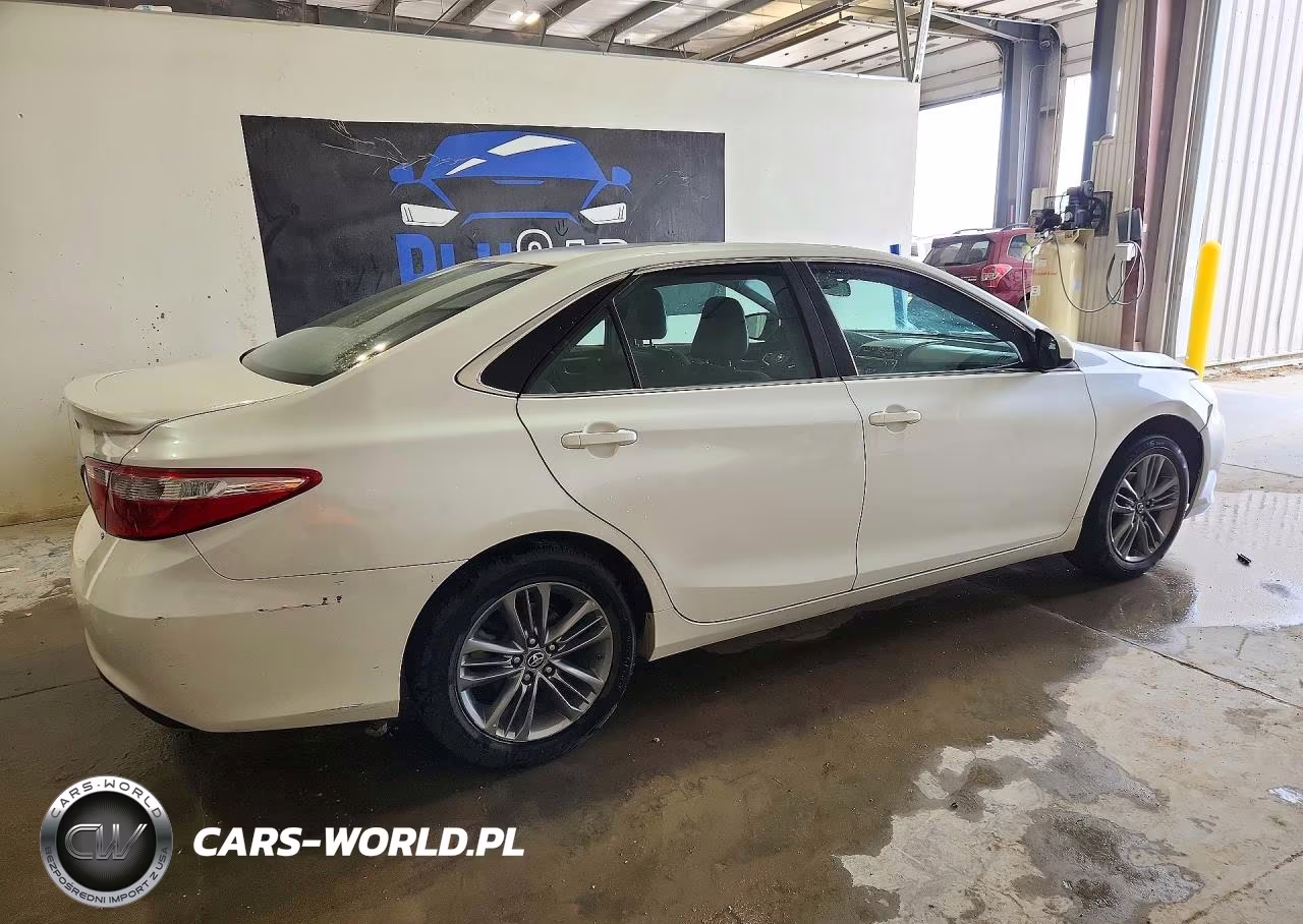 2017 Toyota Camry Se VIN:4T1BF1FK2HU299478 - 3