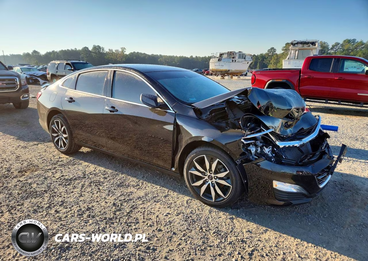 2021 Chevrolet Malibu Rs VIN:1G1ZG5ST2MF065242 - 4