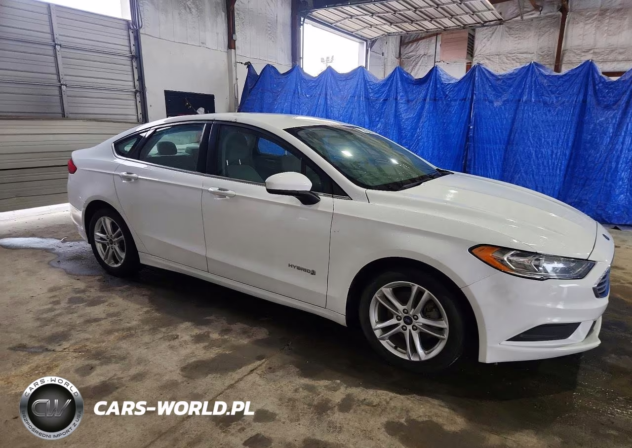 2018 Ford Fusion Se Hybrid VIN:3FA6P0LU9JR141404 - 4