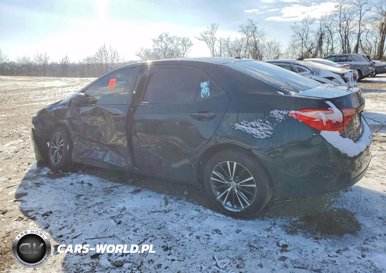 2018 Toyota Corolla Le VIN:2T1BURHE5JC121244 - 2