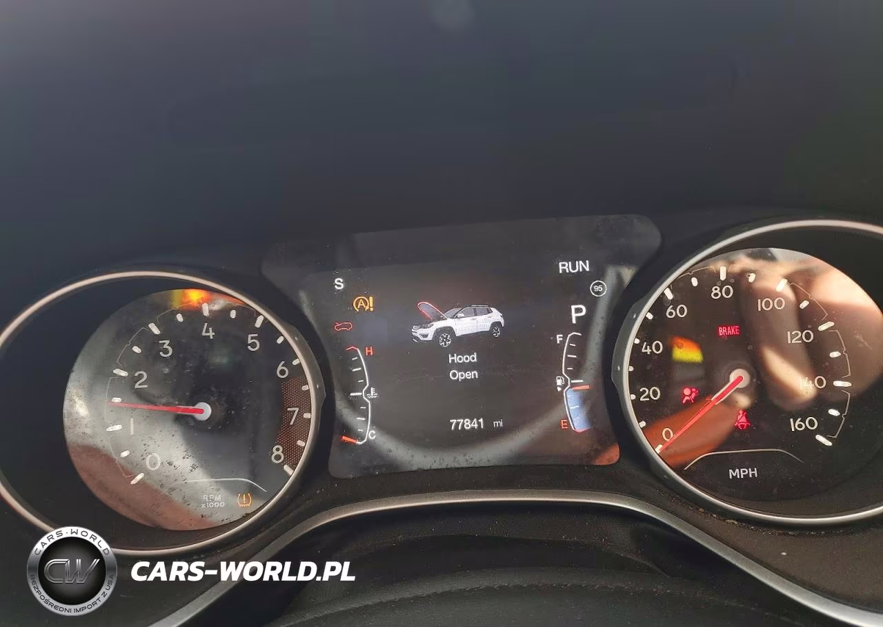 2018 Jeep Compass Sport 4X4 VIN:3C4NJDAB0JT230281 - 9