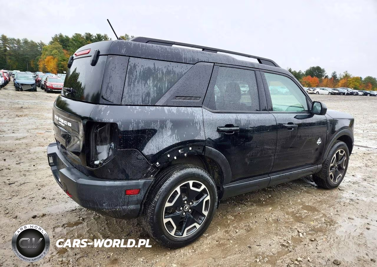 2021 Ford Bronco Sport Outer Banks VIN:3FMCR9C63MRA92066 - 3