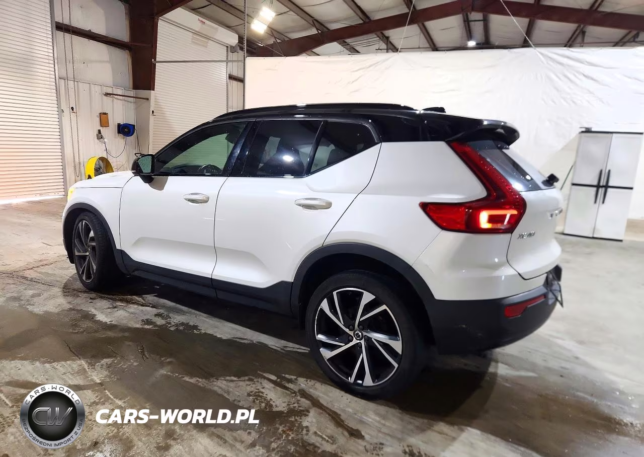 2021 Volvo Xc40 T5 R-Design VIN:YV4162UM3M2461289 - 2