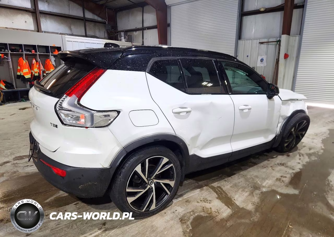 2021 Volvo Xc40 T5 R-Design VIN:YV4162UM3M2461289 - 3
