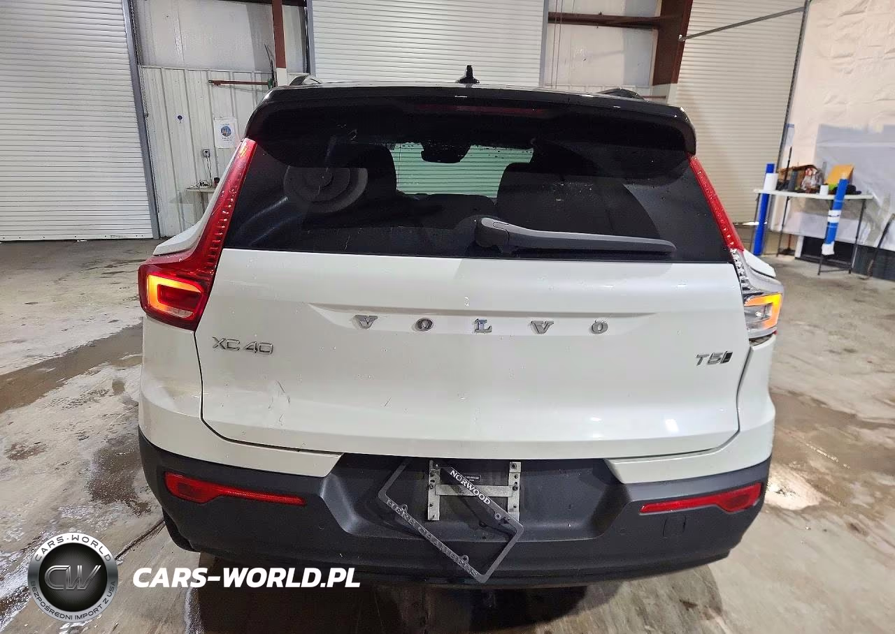 2021 Volvo Xc40 T5 R-Design VIN:YV4162UM3M2461289 - 6