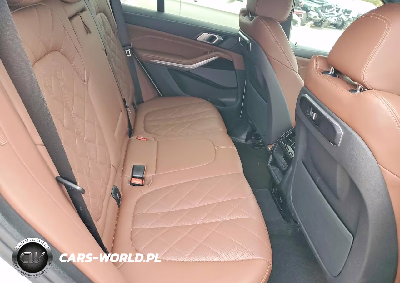 2024 BMW X5 xDrive40I VIN:5UX23EU0XR9U65853 - 11