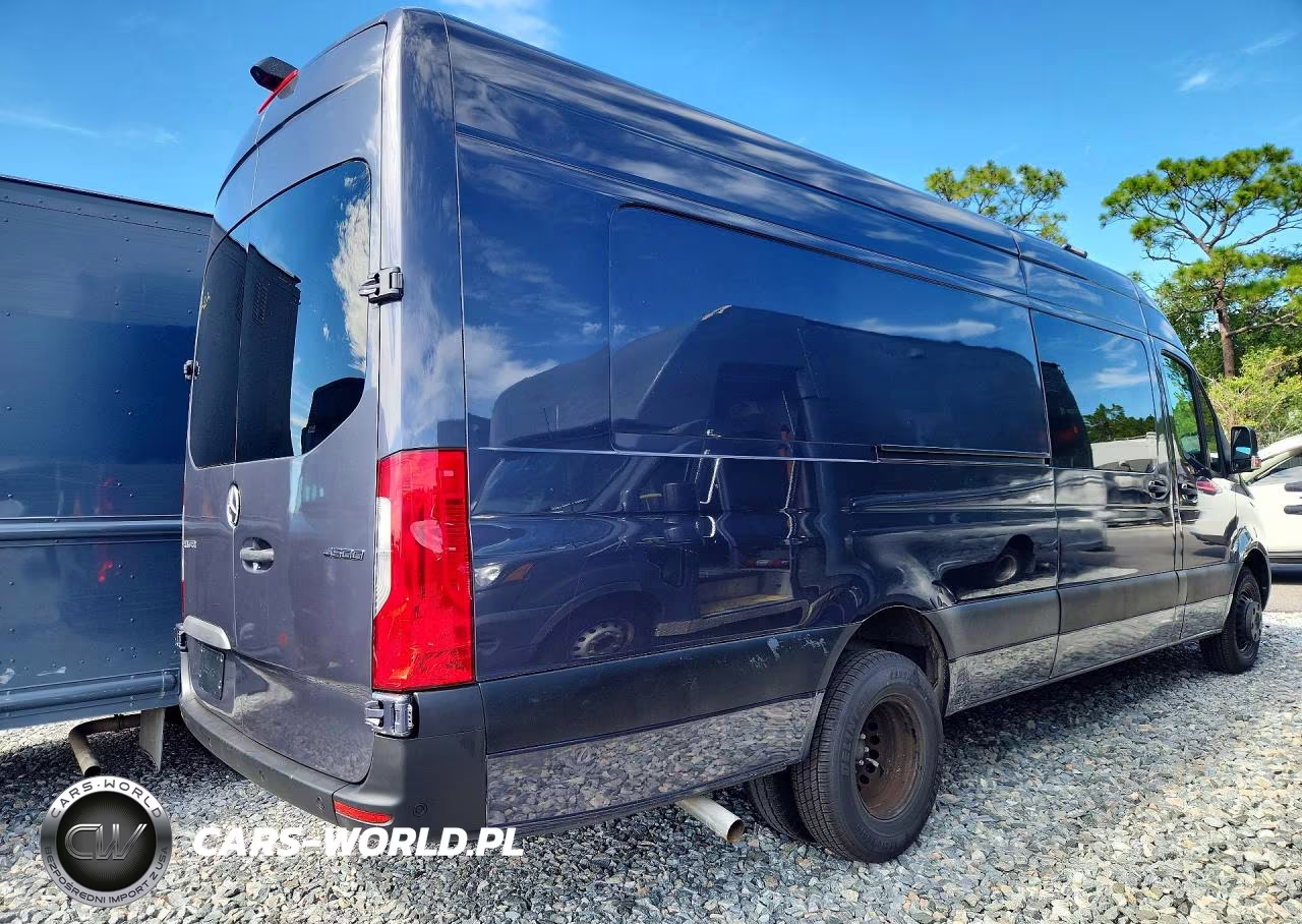 2020 Mercedes-Benz Sprinter 4500 Delivery Van VIN:W1W9ED3Y8LT034650 - 3