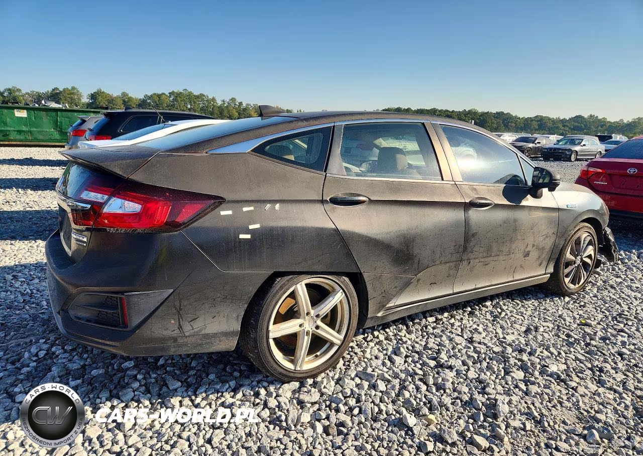 2018 Honda Clarity Touring VIN:JHMZC5F37JC001139 - 3