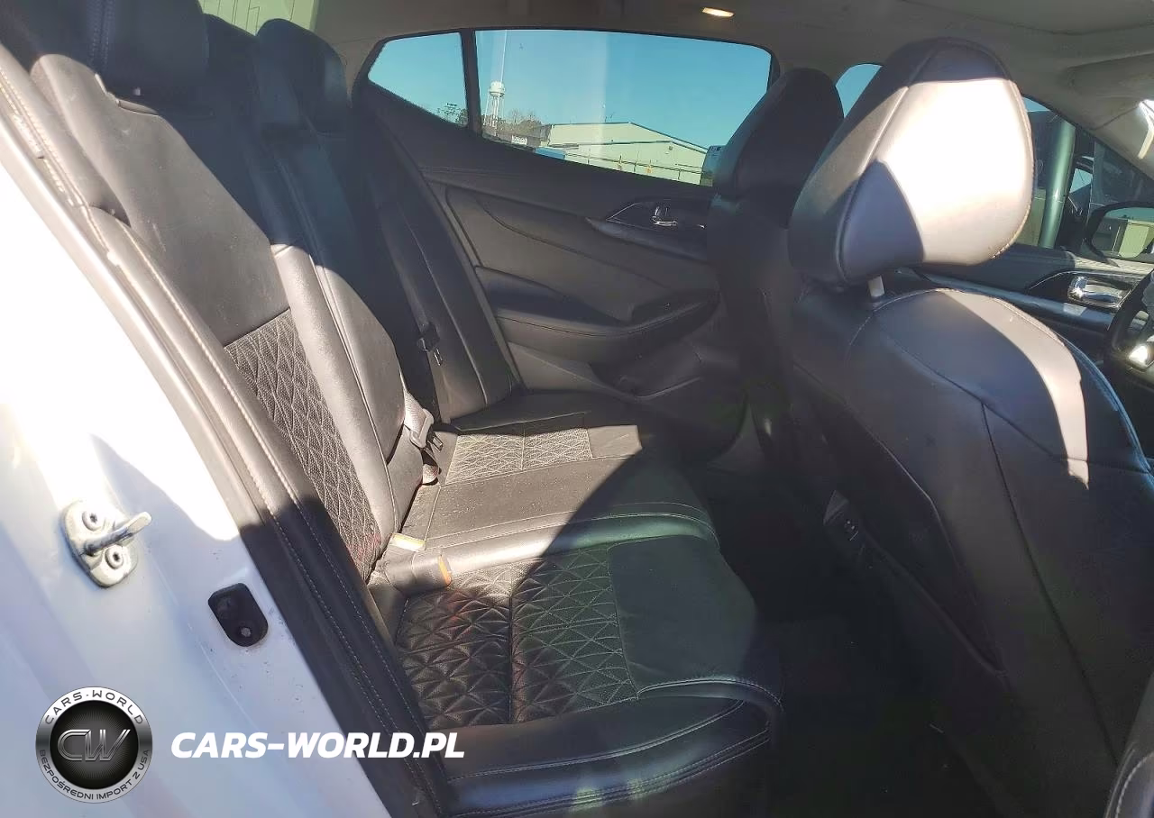 2020 Nissan Maxima Platinum VIN:1N4AA6FV2LC373928 - 10