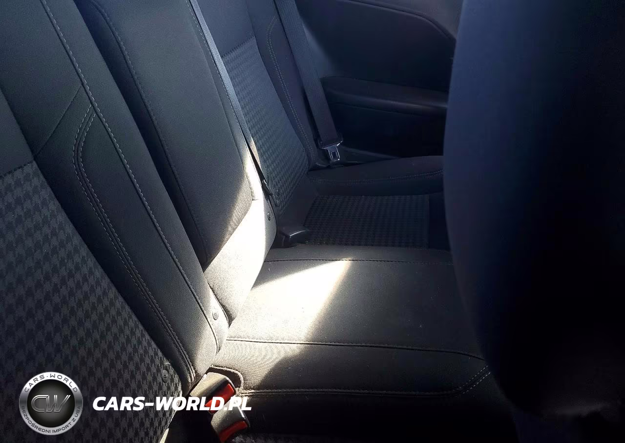 2016 Dodge Challenger Sxt VIN:2C3CDZAGXGH290100 - 10