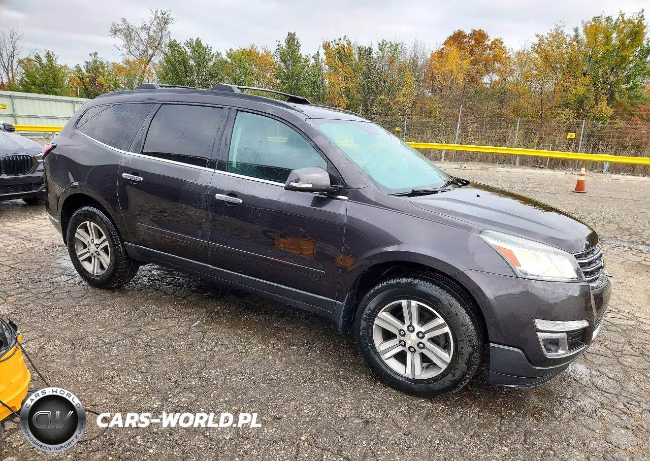 2017 Chevrolet Traverse Lt VIN:1GNKVGKD9HJ136160 - 4