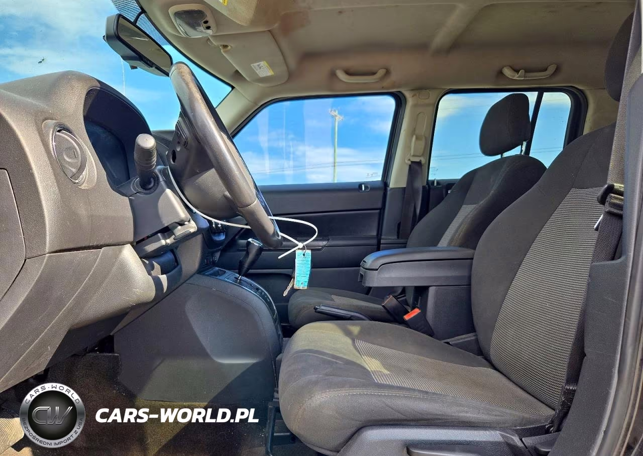 2017 Jeep Patriot Latitude VIN:1C4NJPFA0HD115438 - 7