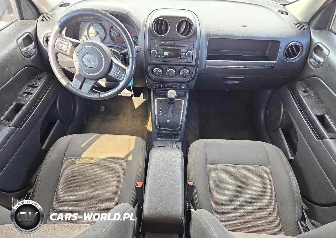 2017 Jeep Patriot Latitude VIN:1C4NJPFA0HD115438 - 8