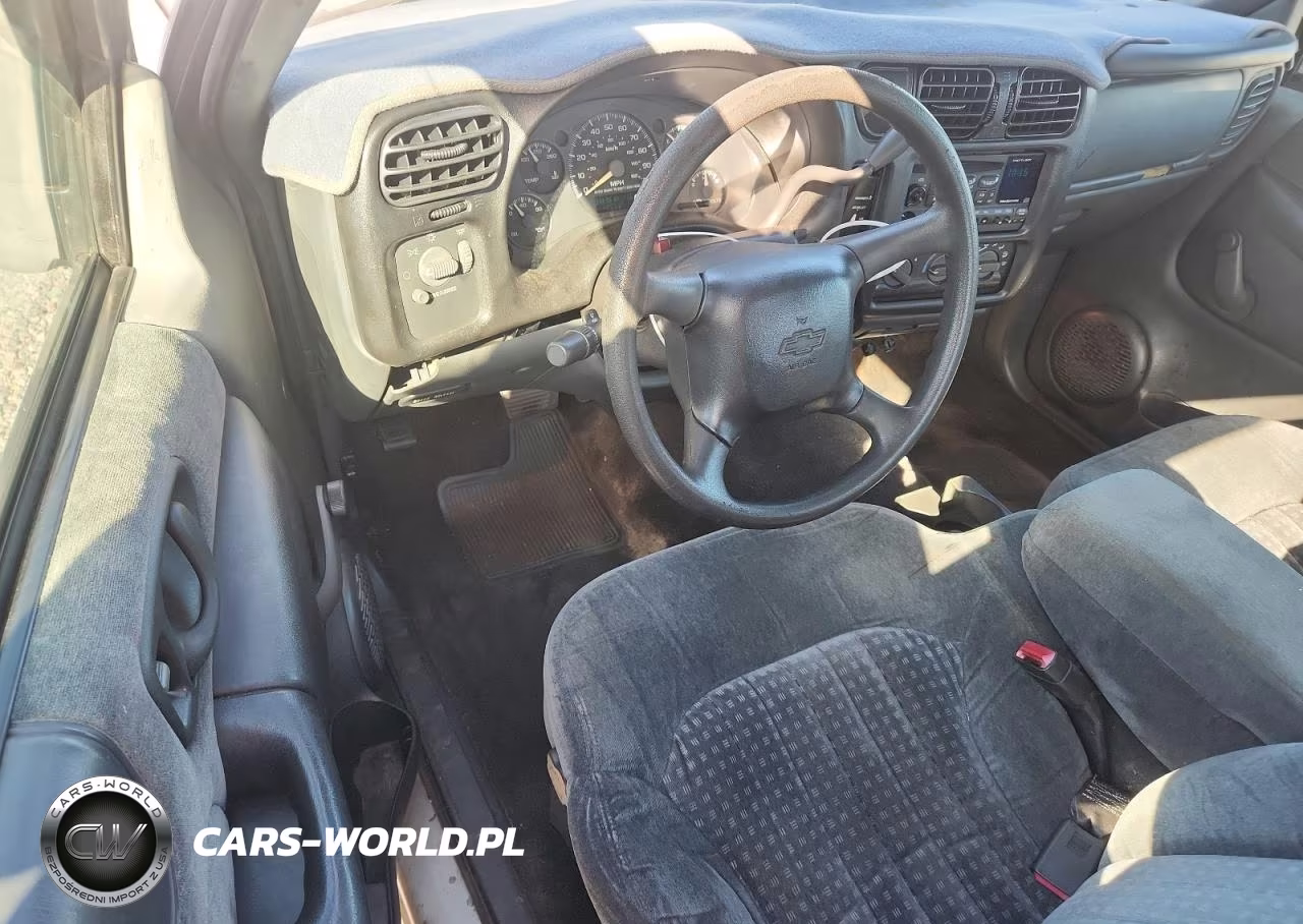 2000 Chevrolet S Truck S10 VIN:1GCCS1956YK272662 - 8