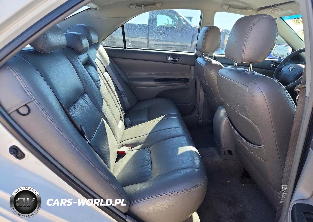 2005 Toyota Camry Le VIN:4T1BE32K95U427263 - 10