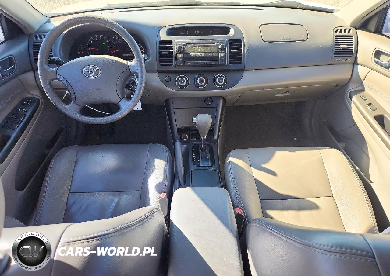 2005 Toyota Camry Le VIN:4T1BE32K95U427263 - 8
