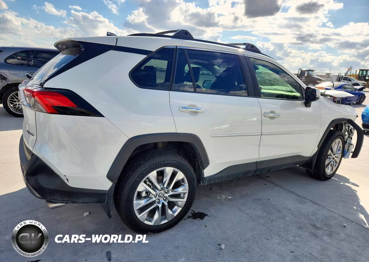 2021 Toyota Rav4 Limited VIN:JTMY1RFV6MD073699 - 3