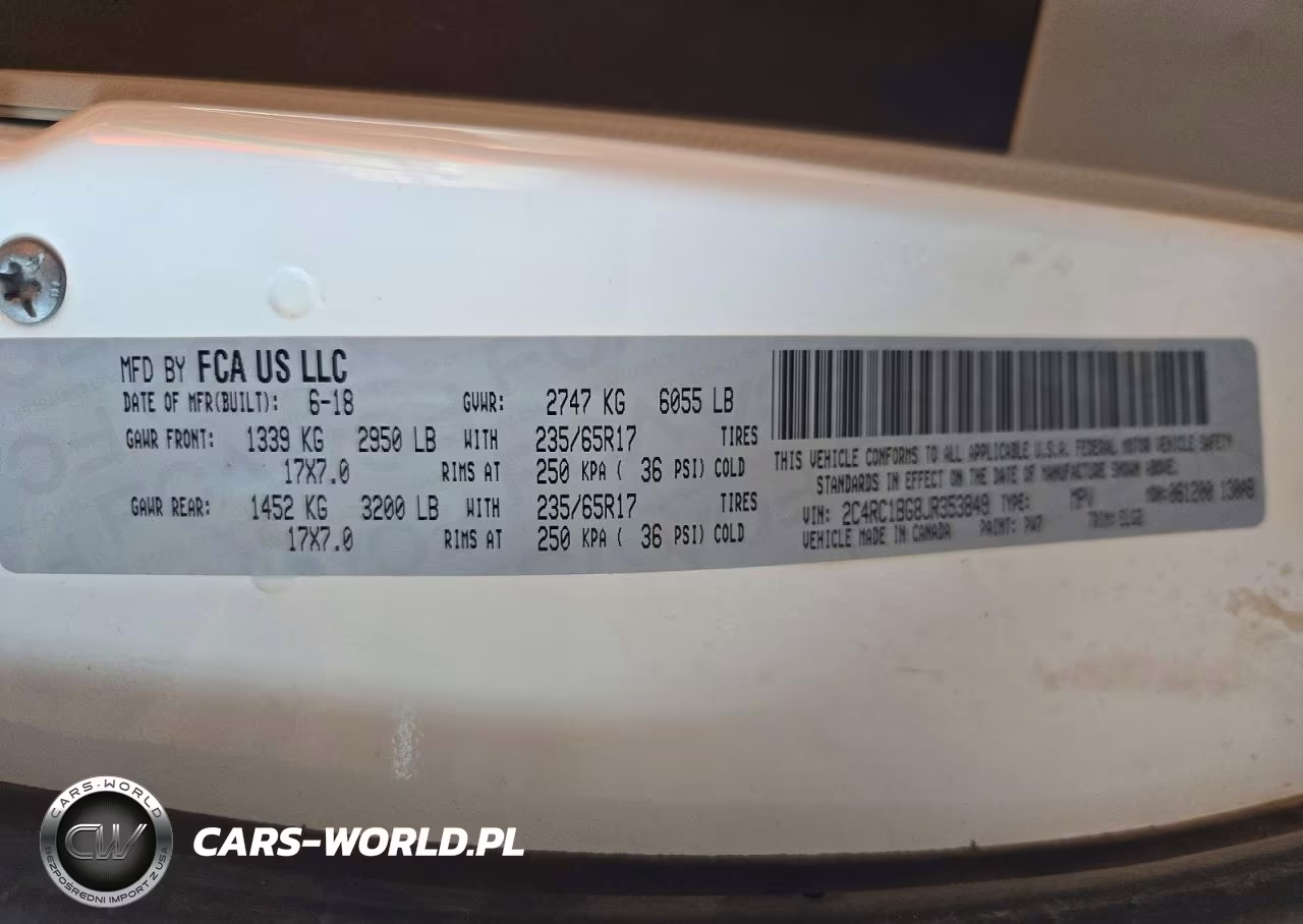 2018 Chrysler Pacifica Touring L VIN:2C4RC1BG8JR353849 - 13