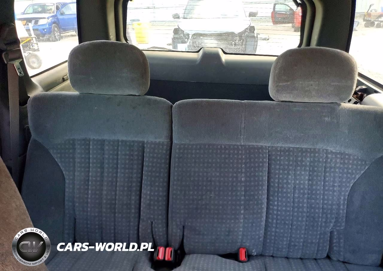 1999 Chevrolet Blazer VIN:1GNDT13W4X2231827 - 10