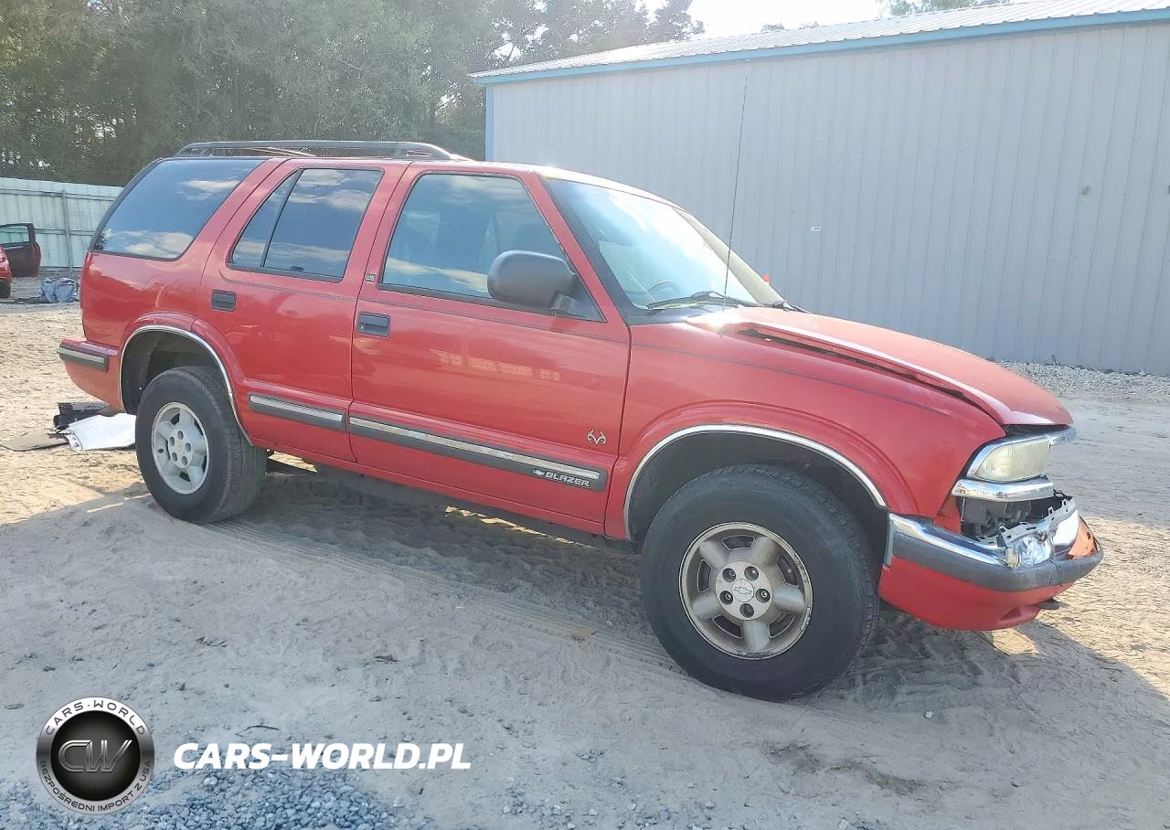 1999 Chevrolet Blazer VIN:1GNDT13W4X2231827 - 4
