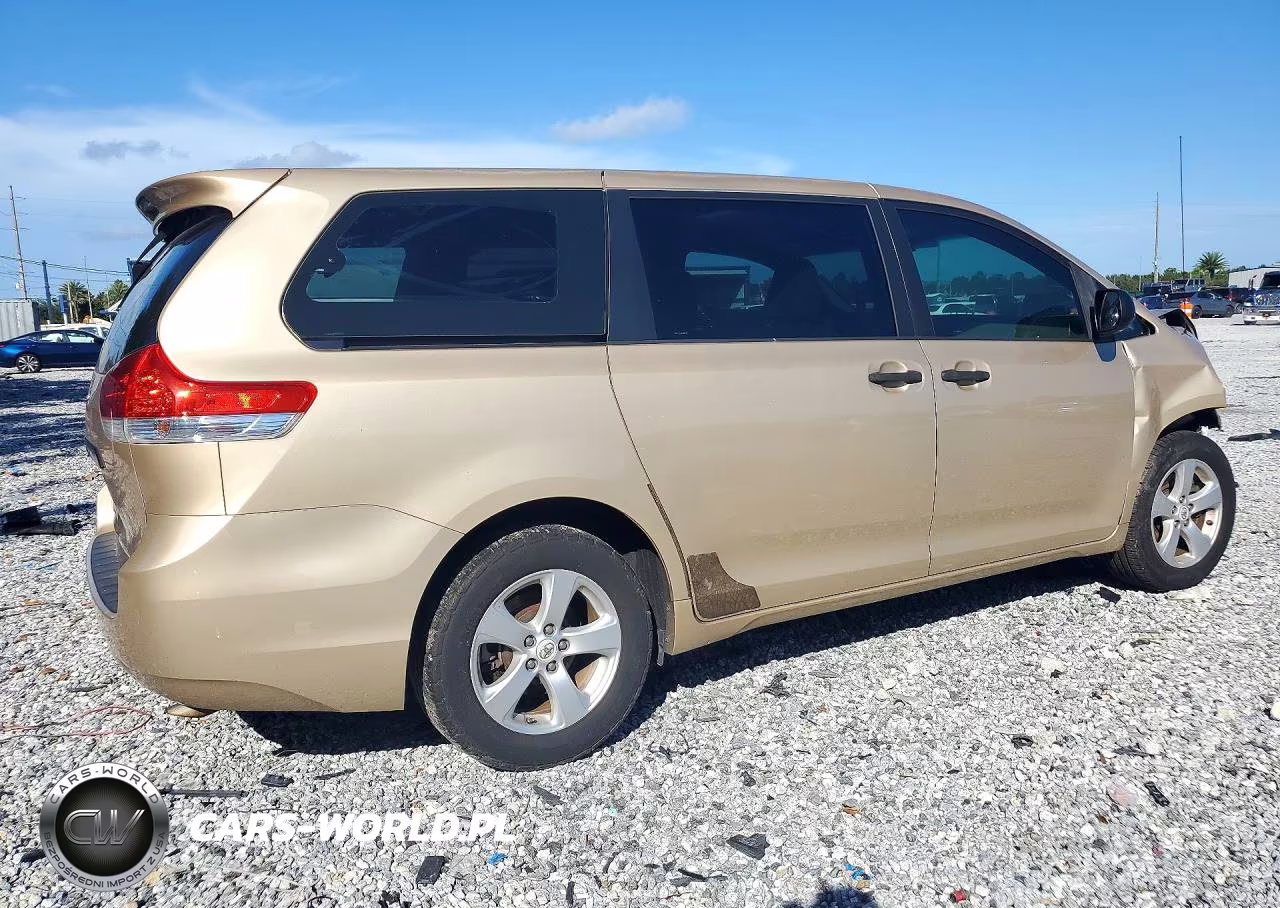 2011 Toyota Sienna Base 7-Passenger VIN:5TDKA3DC0BS009180 - 3