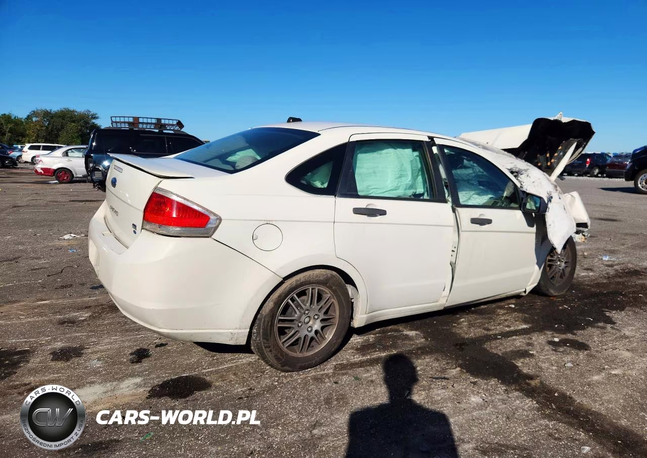 2011 Ford Focus Se VIN:1FAHP3FN6BW193618 - 3