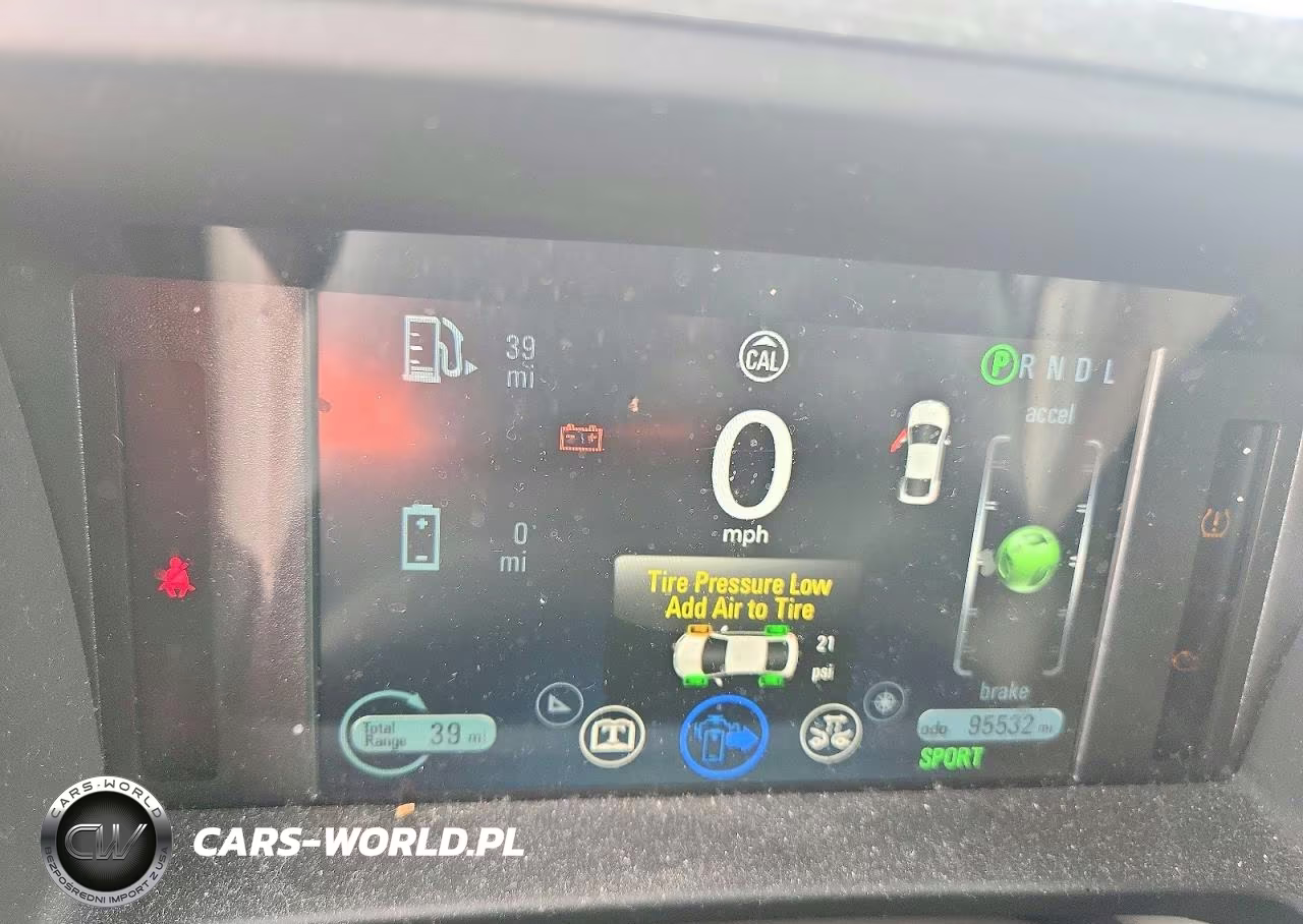 2015 Chevrolet Volt VIN:1G1RB6E41FU125664 - 9