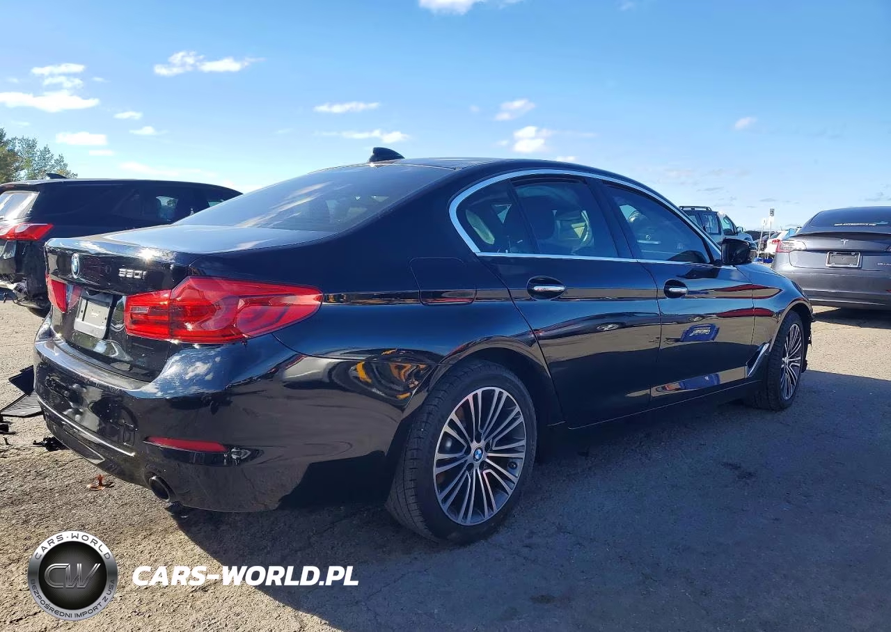 2018 BMW 530 I VIN:WBAJA5C59JWA57320 - 3