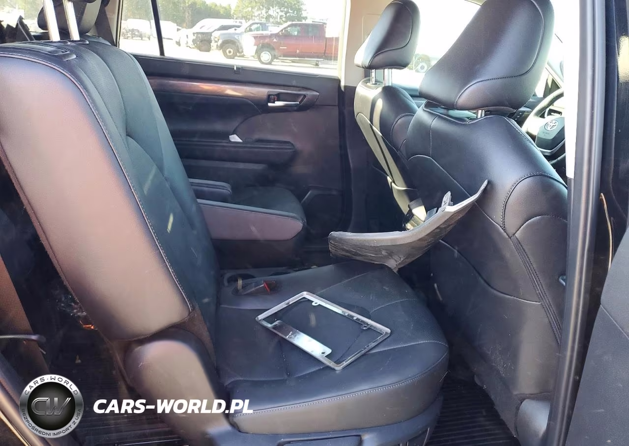 2024 Toyota Highlander Le VIN:5TDKDRAH0RS538634 - 11