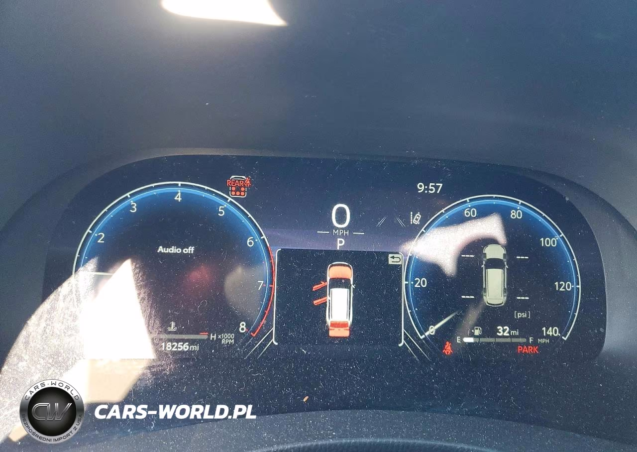 2024 Toyota Highlander Le VIN:5TDKDRAH0RS538634 - 9