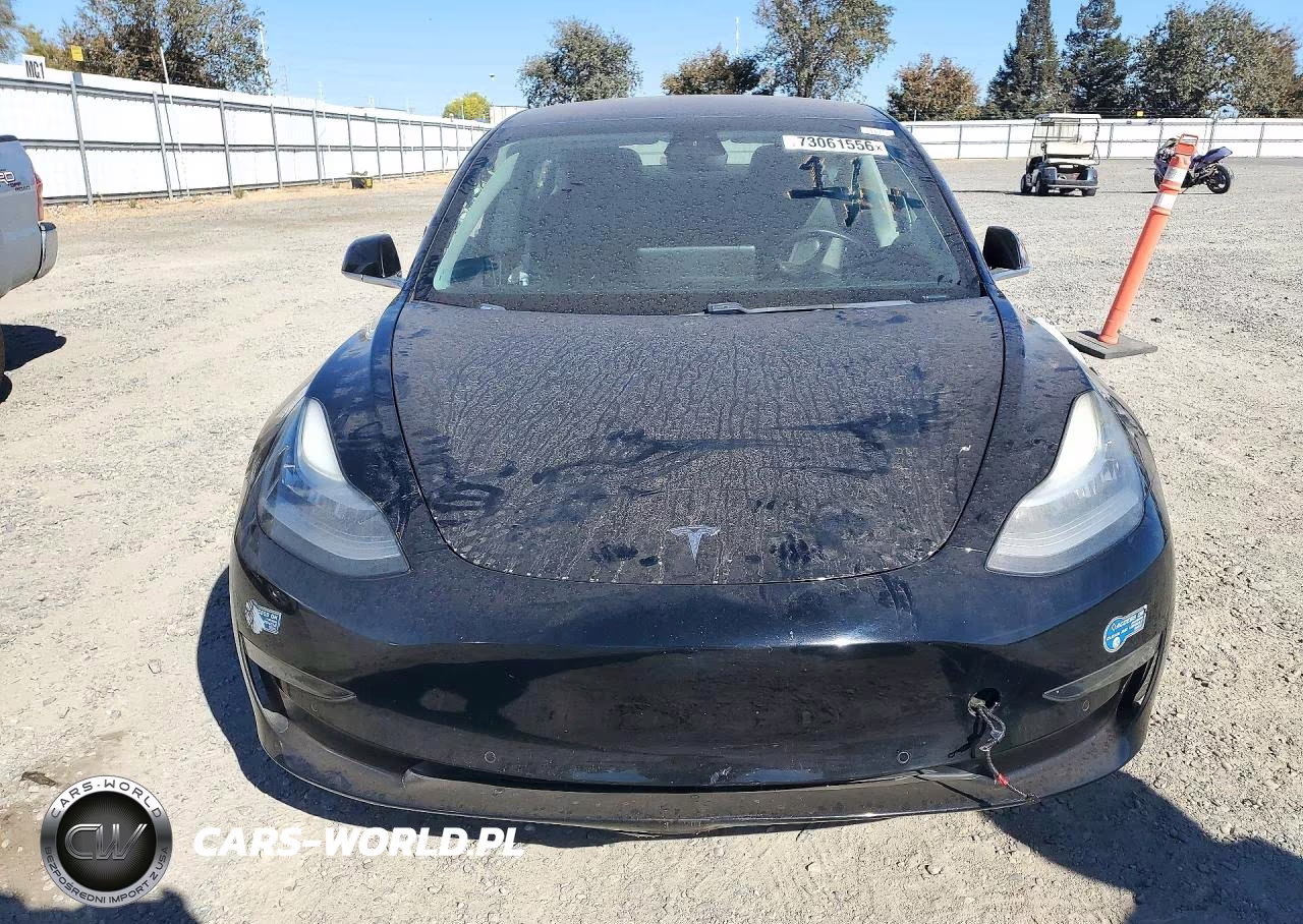2018 Tesla Model 3 VIN:5YJ3E1EAXJF040658 - 5