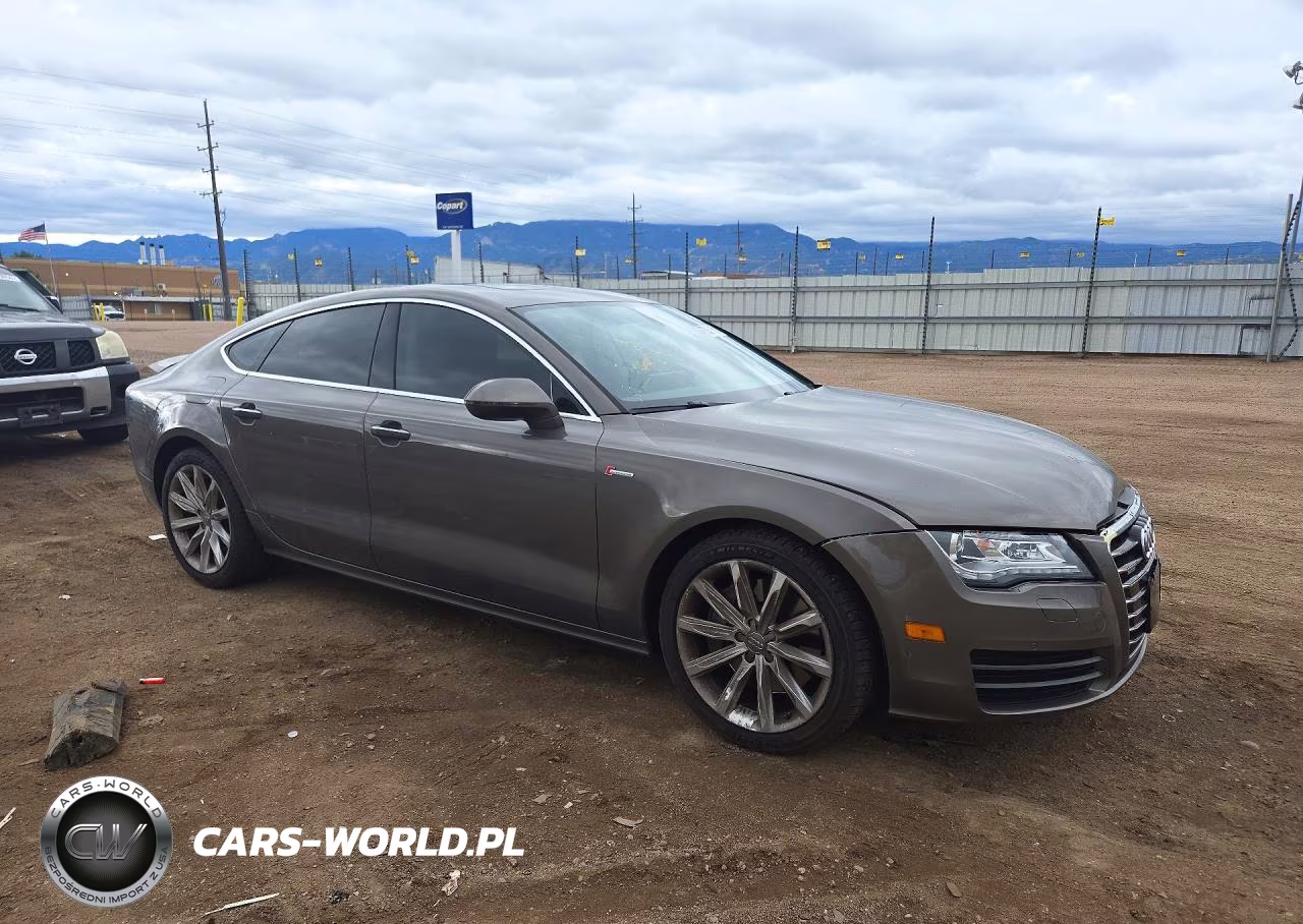 2013 Audi A7 Premium Plus VIN:WAUYGAFC2DN064021 - 4