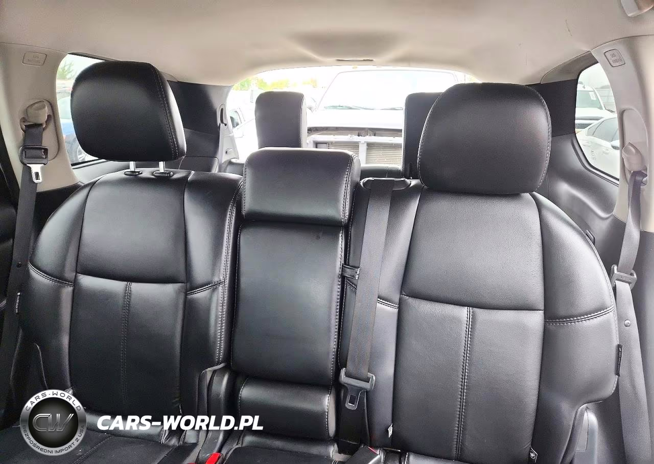 2019 Nissan Pathfinder Sl VIN:5N1DR2MN0KC623673 - 10