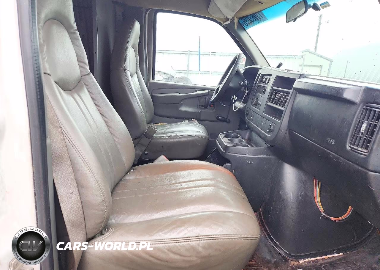 2008 Chevrolet Express G2500 VIN:1GCGG25C281131669 - 11