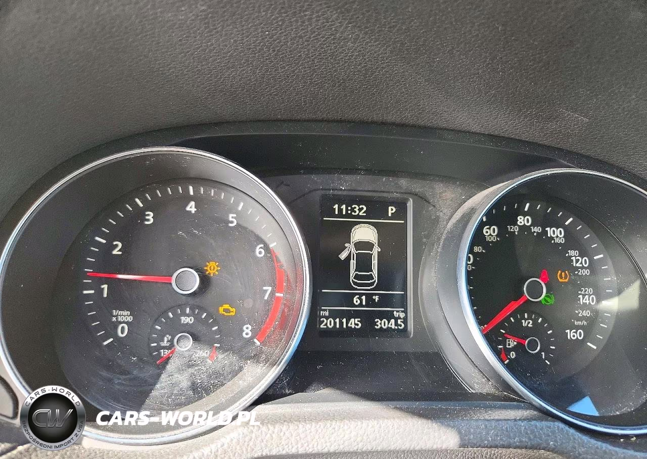 2017 Volkswagen Passat VIN:1VWDT7A33HC015559 - 9