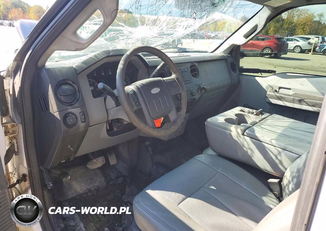 2011 Ford F250 Super Duty VIN:1FDBF2AT5BEC63520 - 8