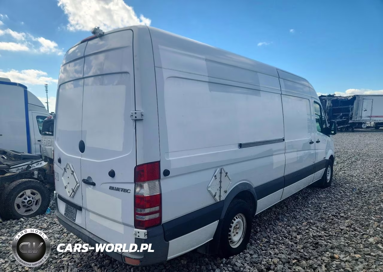 2012 Mercedes-Benz Sprinter 2500 Delivery Van VIN:WD3PE8CB0C5704129 - 3