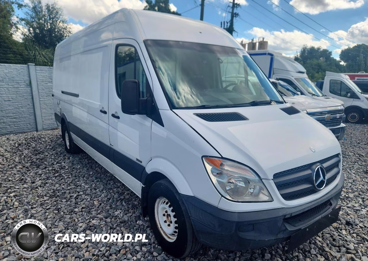 2012 Mercedes-Benz Sprinter 2500 Delivery Van VIN:WD3PE8CB0C5704129 - 4