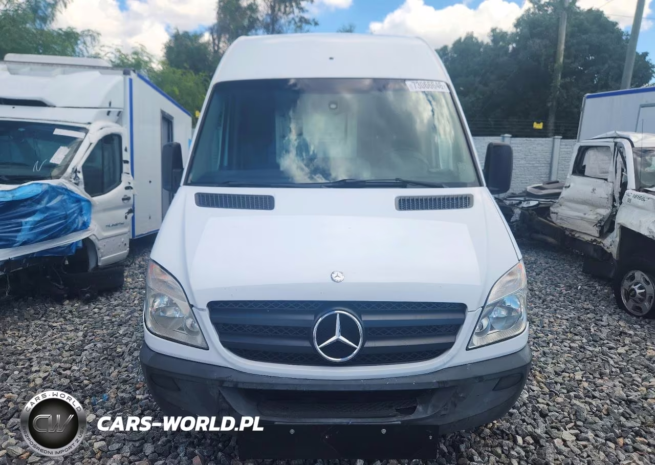 2012 Mercedes-Benz Sprinter 2500 Delivery Van VIN:WD3PE8CB0C5704129 - 5