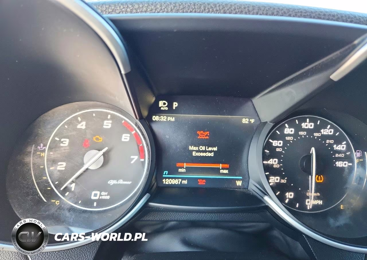 2020 Alfa Romeo Giulia VIN:ZARFAMAN7L7632312 - 9