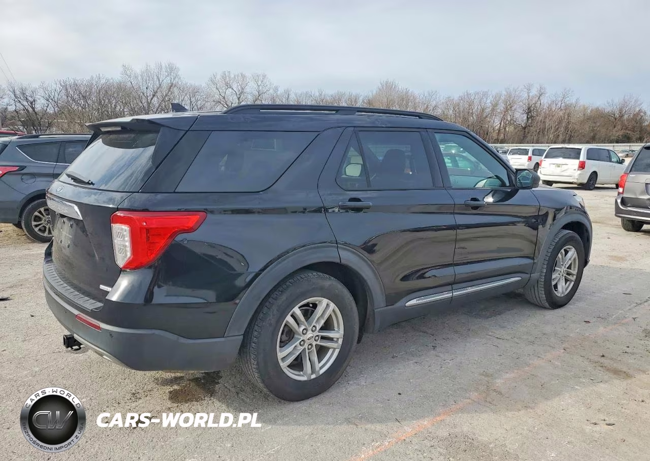 2020 Ford Explorer Xlt VIN:1FMSK7DH1LGA25914 - 3