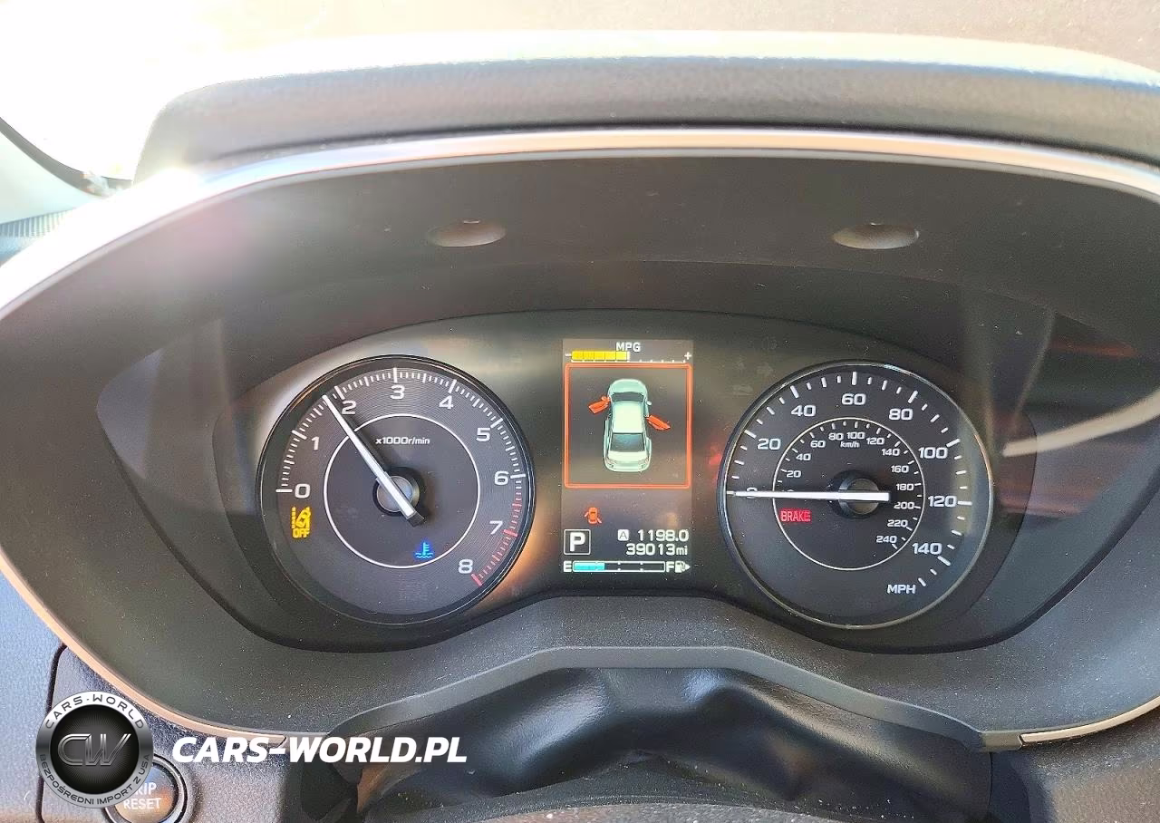 2018 Subaru Impreza Premium Plus VIN:4S3GTAD63J3752947 - 9