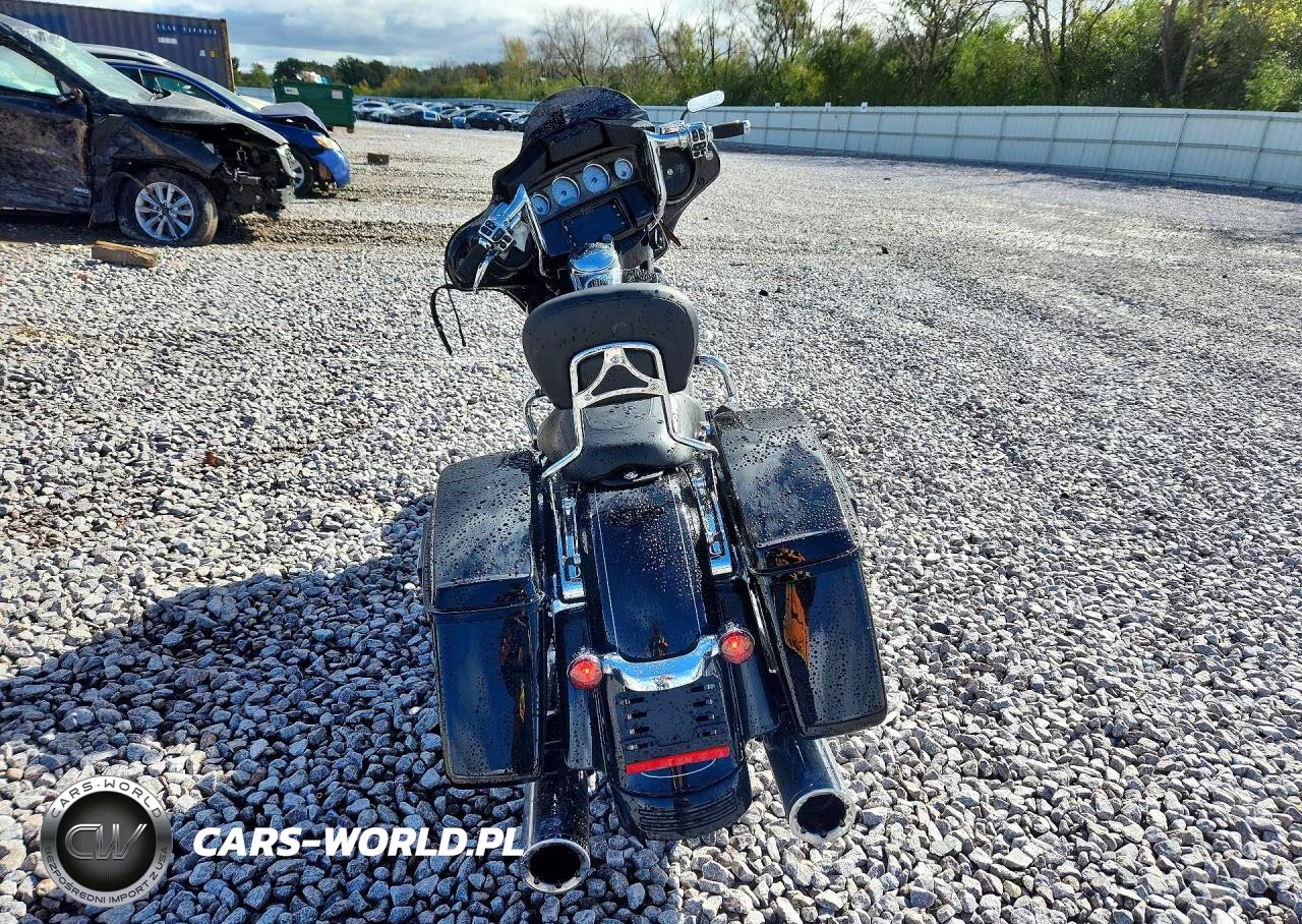 2014 Harley-Davidson Flhxs Street Glide Special VIN:1HD1KRM12EB645989 - 4