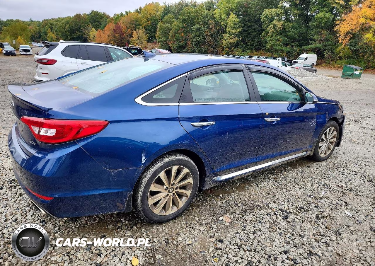 2015 Hyundai Sonata Sport VIN:5NPE34AF8FH083521 - 3
