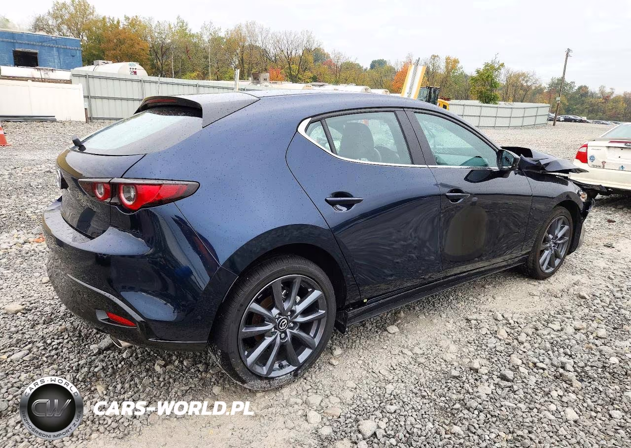 2026 Mazda 3 Preferred VIN:JM1BPALL7T1868656 - 3