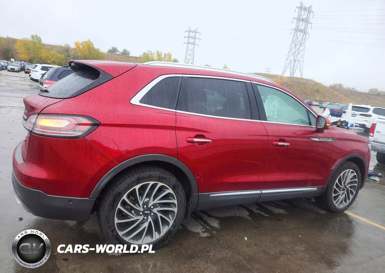 2019 Lincoln Nautilus Reserve VIN:2LMPJ8LP4KBL31183 - 3
